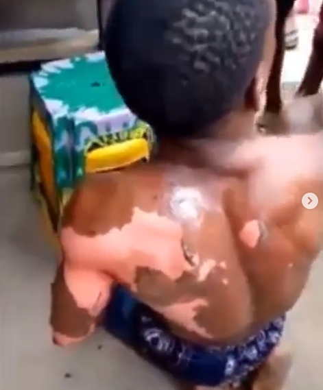 LOCKDOWN PALAVA: Wife Pours Hot Water On Husband In Onitsha (VIDEO) - Image 1
